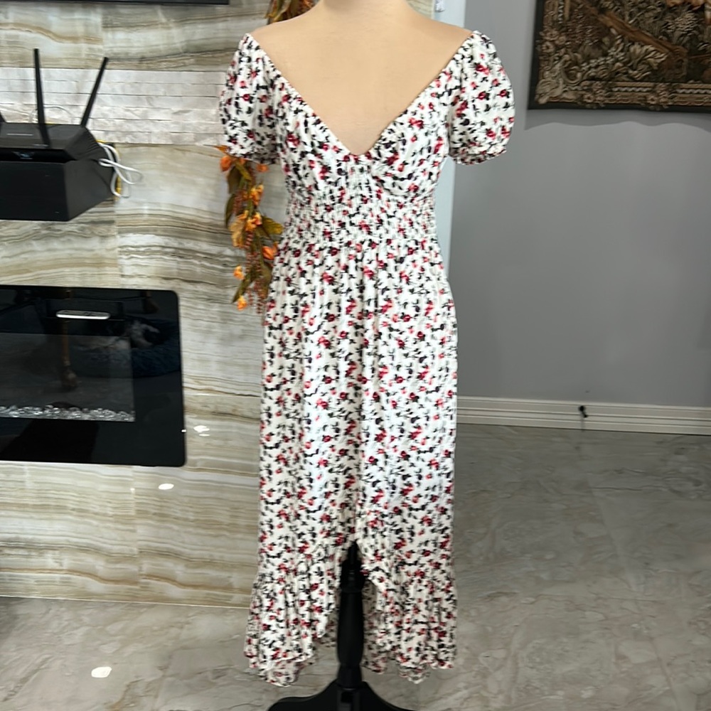 Justify Floral Maxi Dress.‎ Size L
